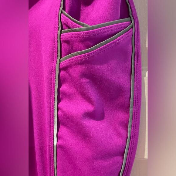 Fabletics Anywhere Motion365 High-Waisted Moto 7/8 Legging Orchid Purple Medium‎ - Picture 5 of 9